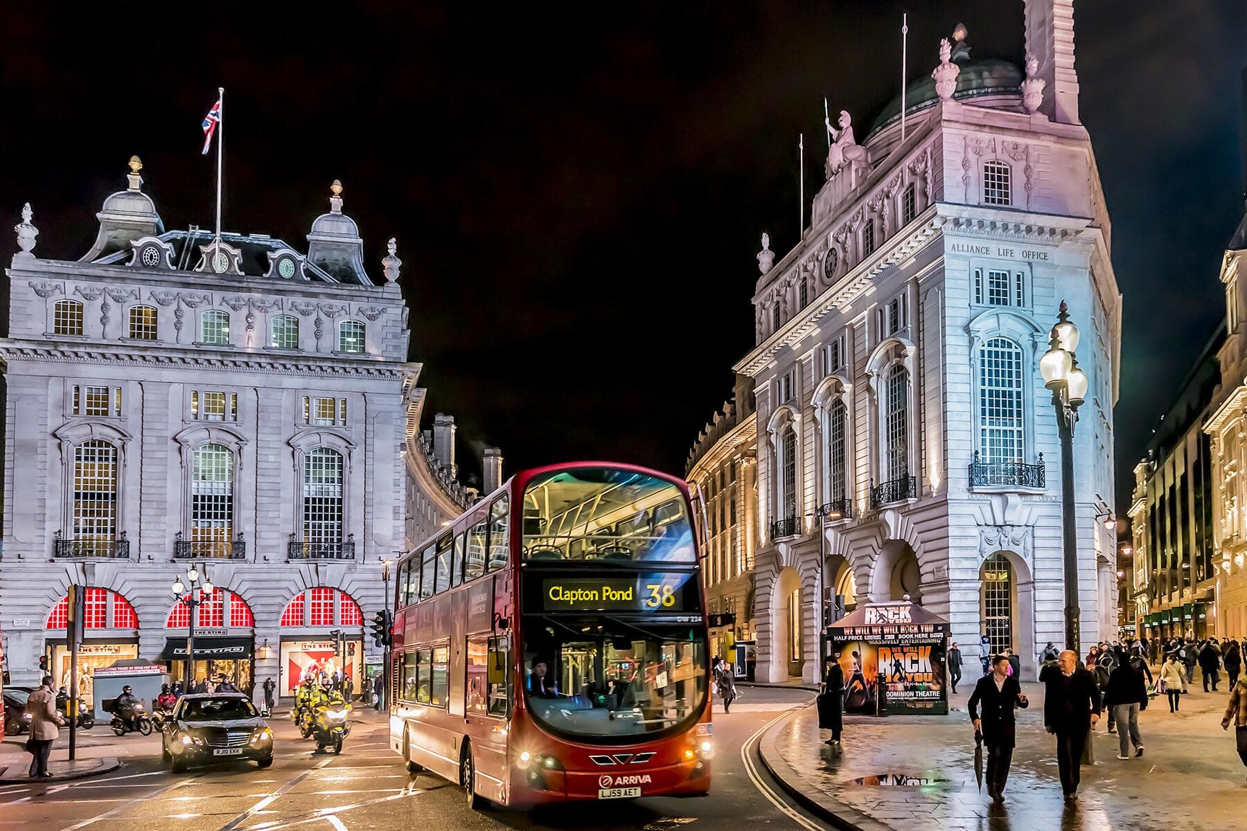 Central London bag drop locations near attractions